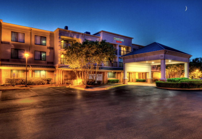 Courtyard by Marriott Memphis Germantown